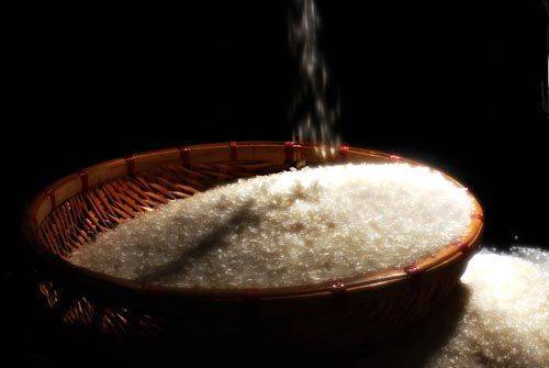 �������ף�����ɫ�ף��ʰ�͸���壬��״�Ա⣬���ƾ���