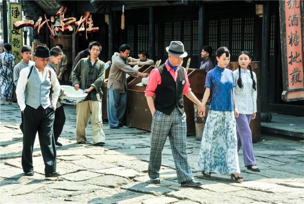 һ������κ������ʵ�����һ��