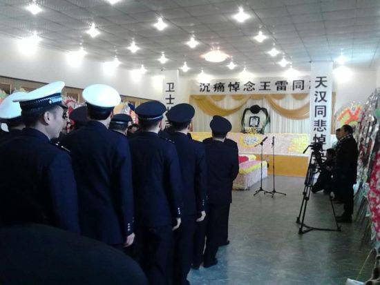 ��ǧ�˺������ͱ�ѳְ���� 